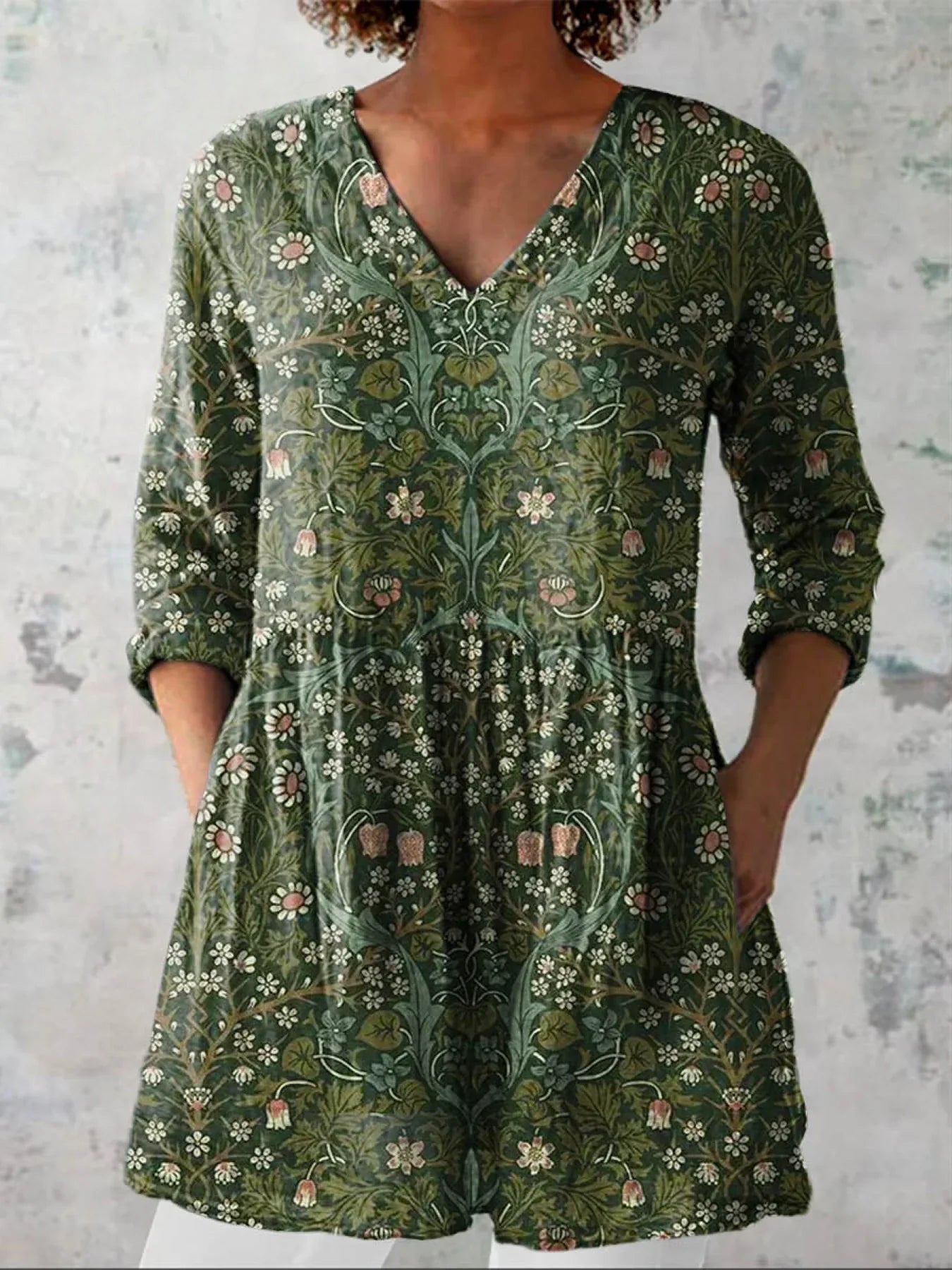 Emilie's Boutique ™ Vintage Lovely Floral Art Print Casual Linen V-neck Shirt