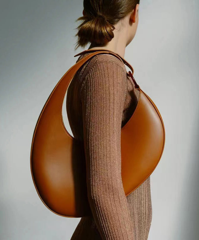 Emilie's Boutique ™ Brown Versatile Oval Large Capacity Shoulder Bag