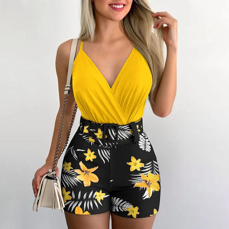 Emilie's Boutique β’ V-neck camisole and botanical print shorts set