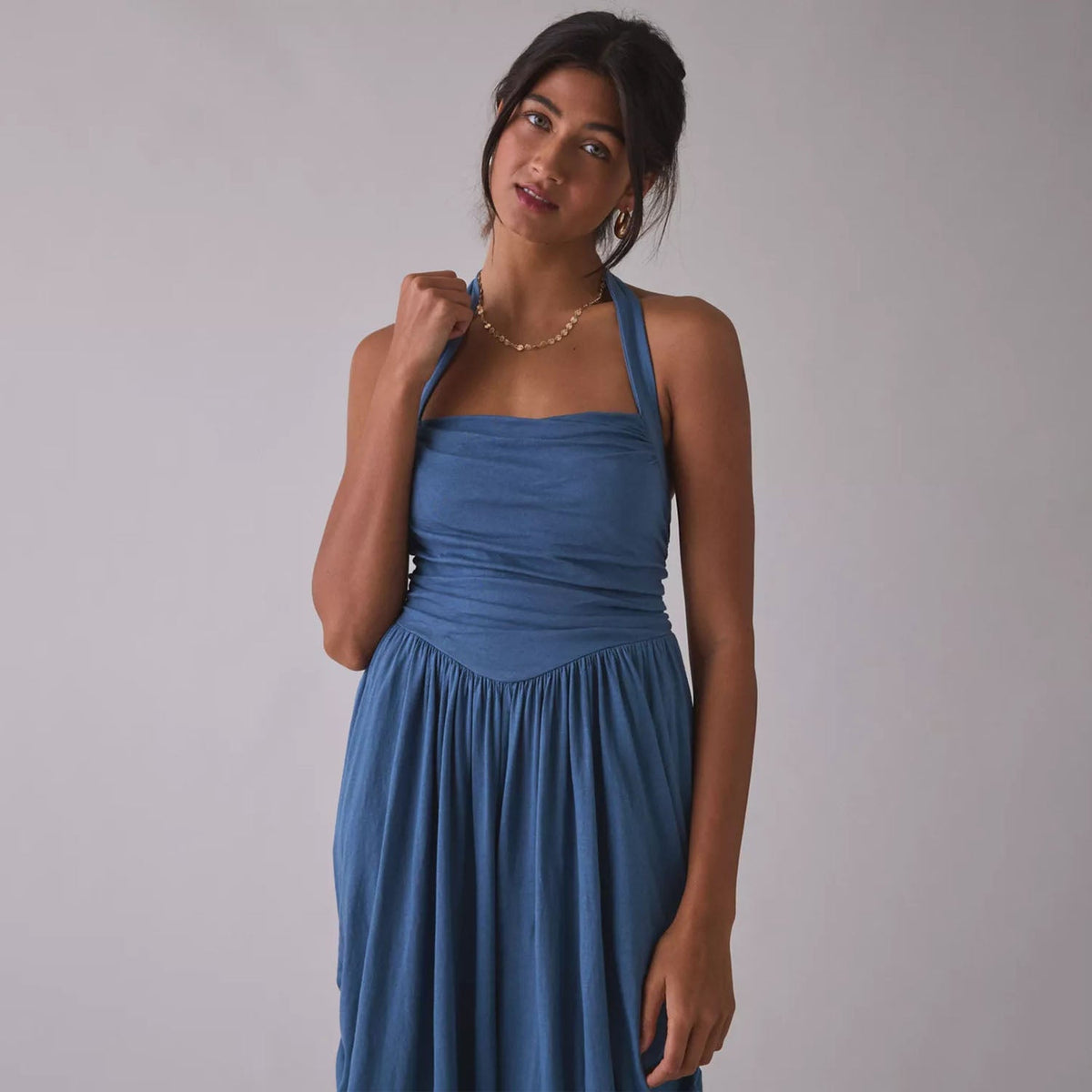 Emilie's Boutique ™ Square-neck back-tie loose harem jumpsuit