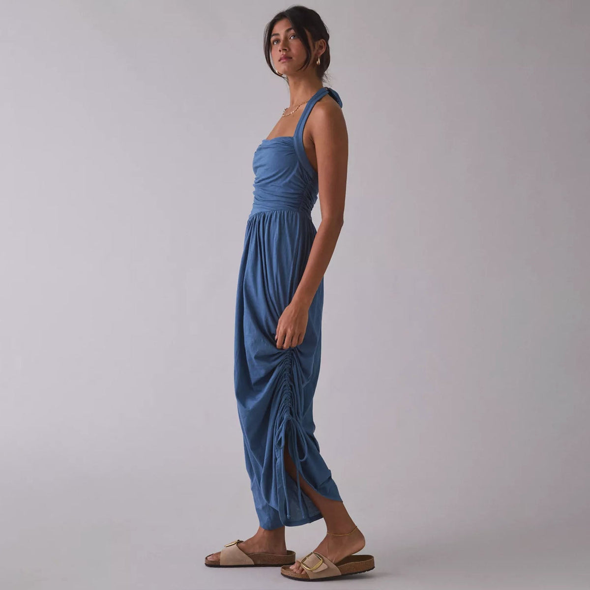 Emilie's Boutique ™ Square-neck back-tie loose harem jumpsuit