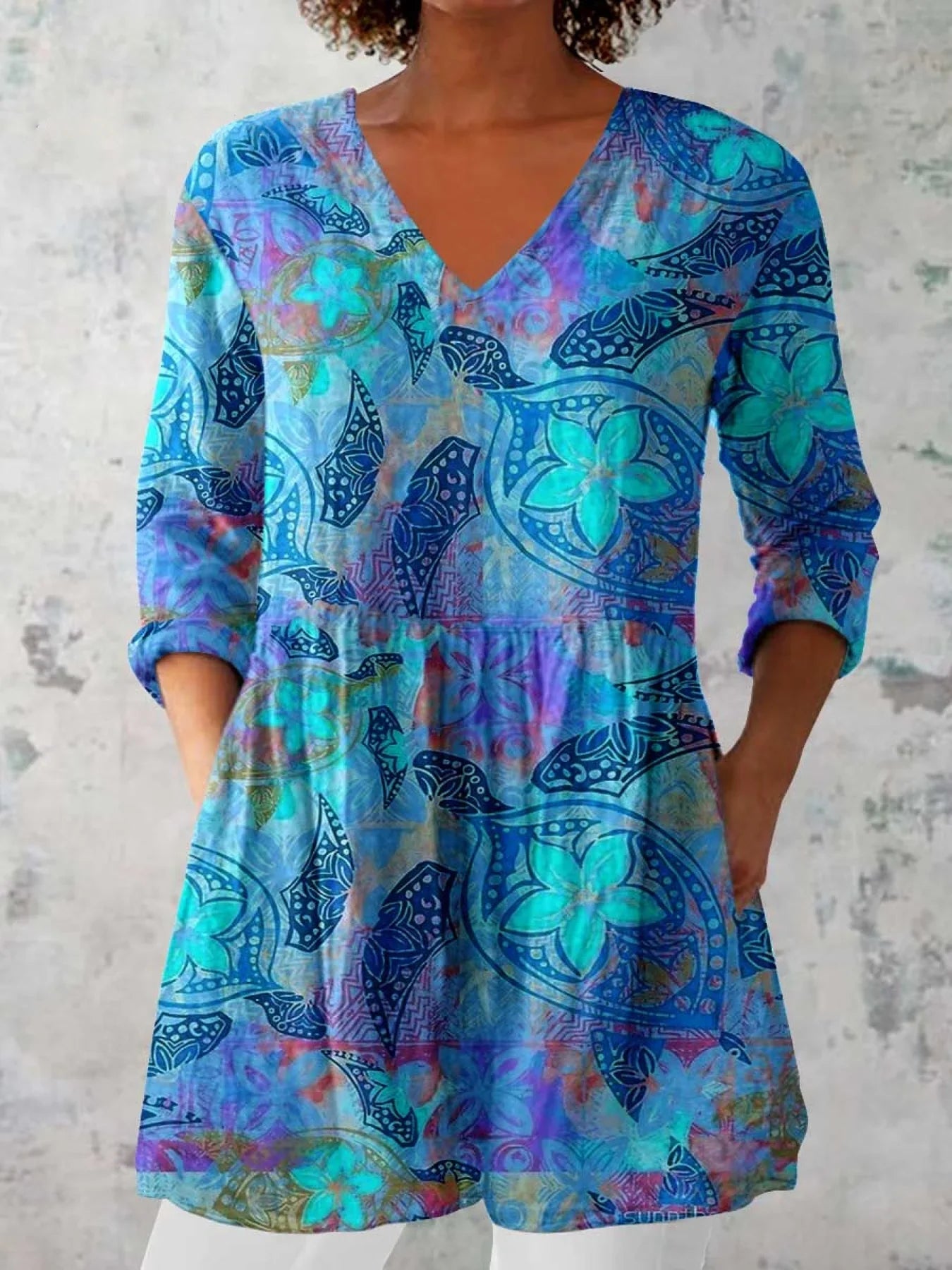 Emilie's Boutique ™ Elegant Floral Pattern Cotton and Linen Top
