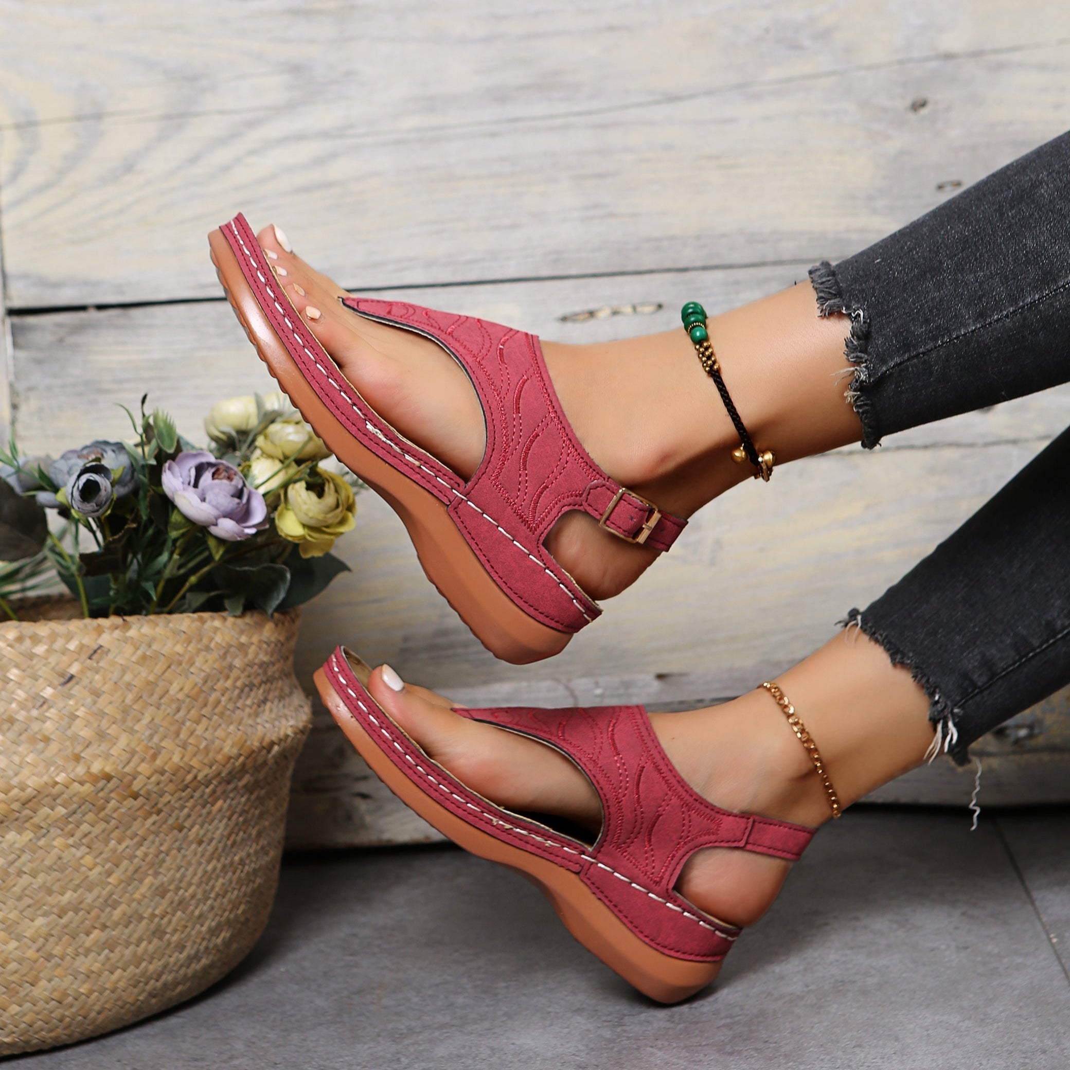 Emilie's Boutique ™ Lightweight Comfortable Sandals