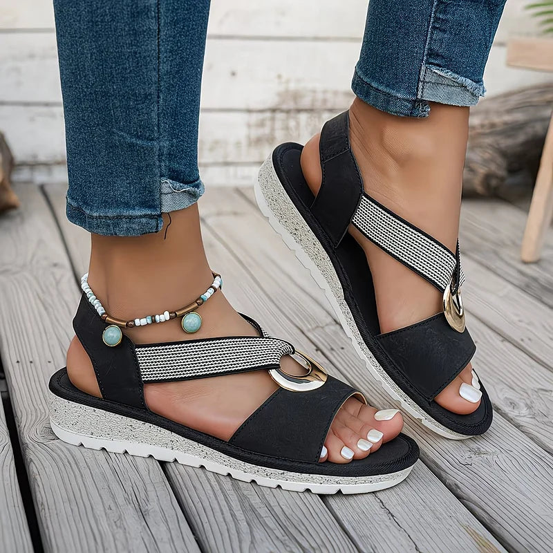 Emilie's Boutique ™ | Flat Sandals With Metal Buckle