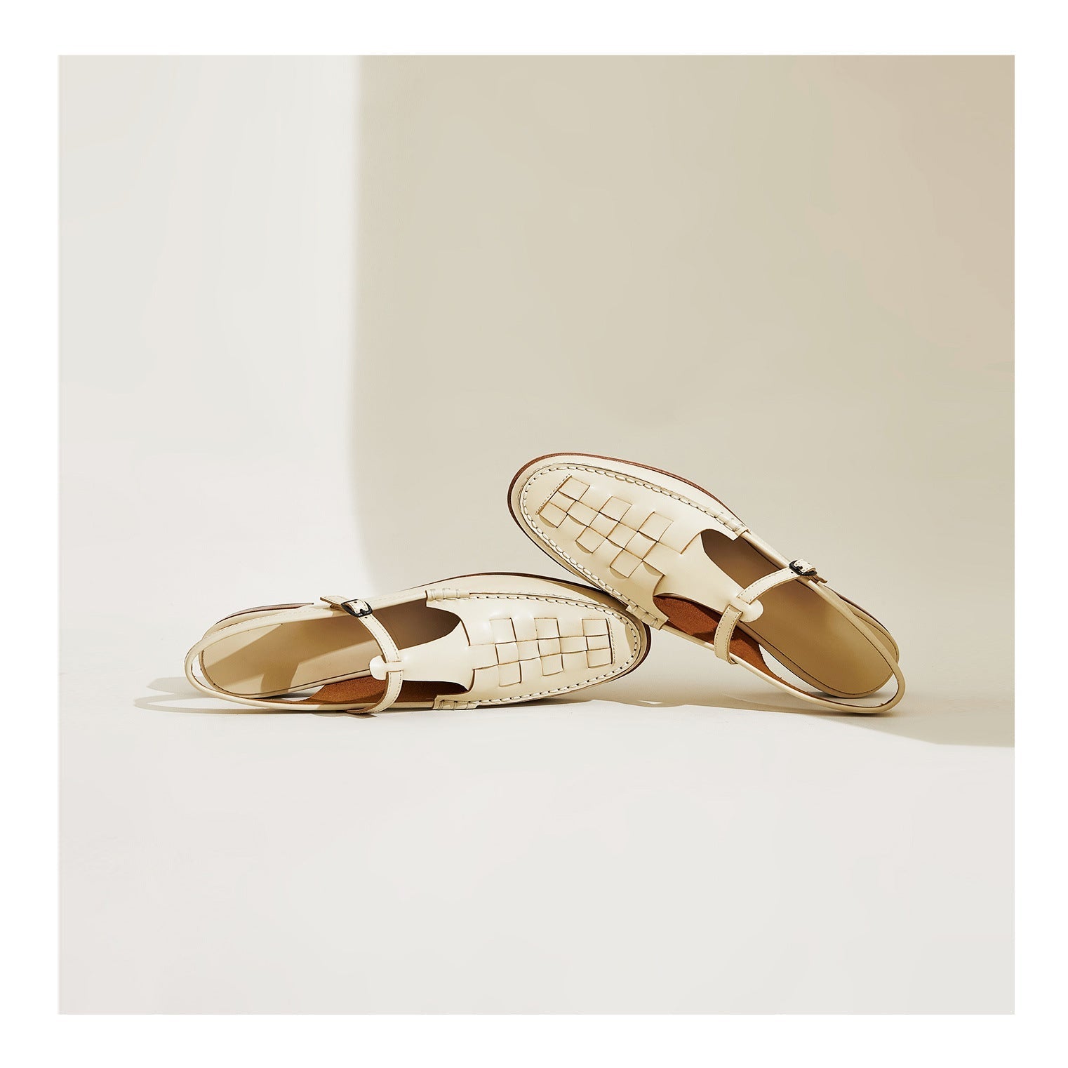 Emilie's Boutique ™ - Leather Sandals