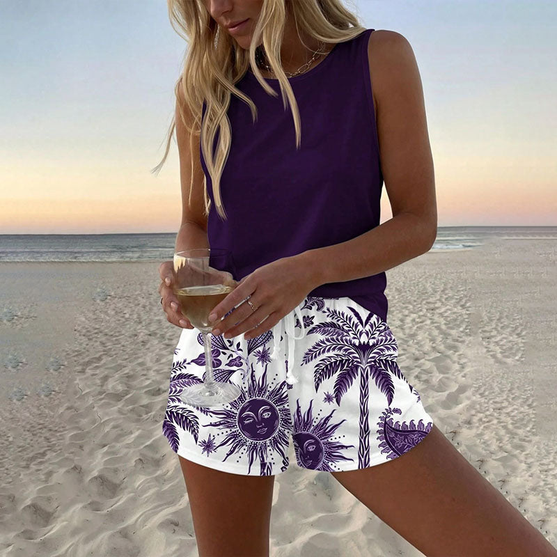 Emilie's Boutique ™ Crew-neck sleeveless tank top and printed shorts set
