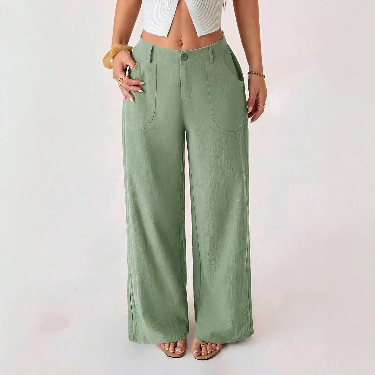 Emilie's Boutique ™ Loose-fitting, trousers.